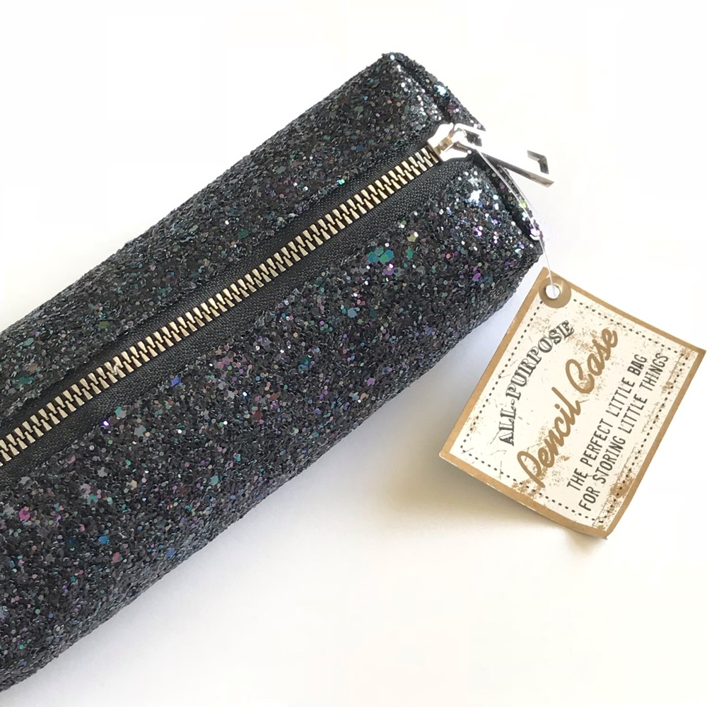 💕Glitter Pencil Case/Makeup Bag NWT💕 - Picture 2 of 4